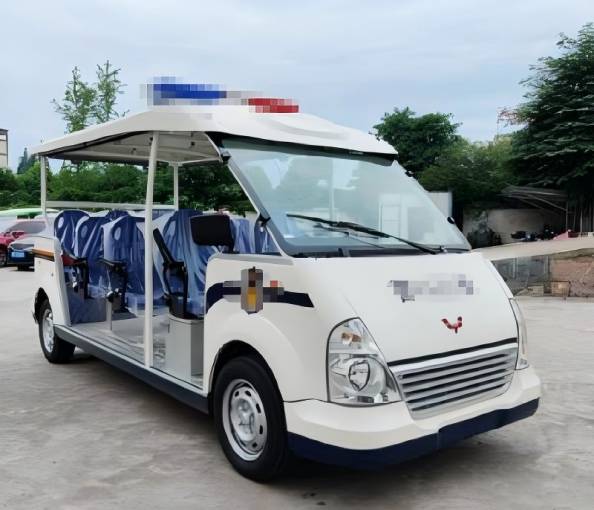 五菱四轮巡逻车